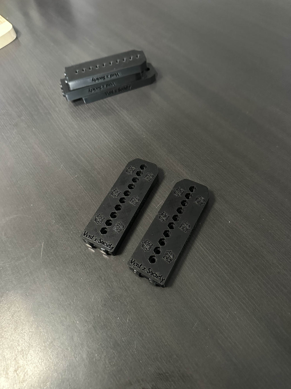 Tail Scraper