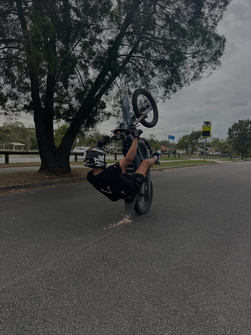 Tail Scraper